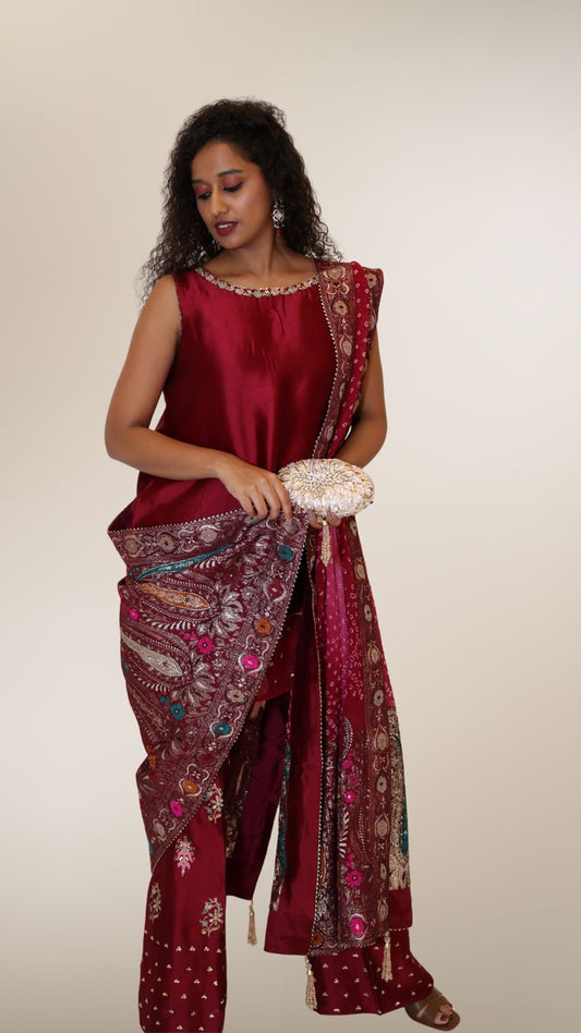 Mina Kari Silk Outfit Set